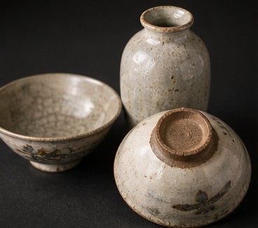 陶器陶磁器買取で査定する茶碗・花入・陶印の生成写真